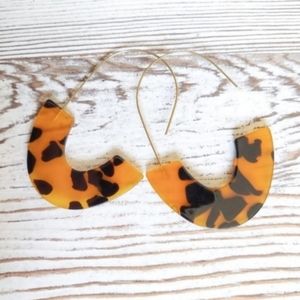 Maggie U Hook Earrings - Amber